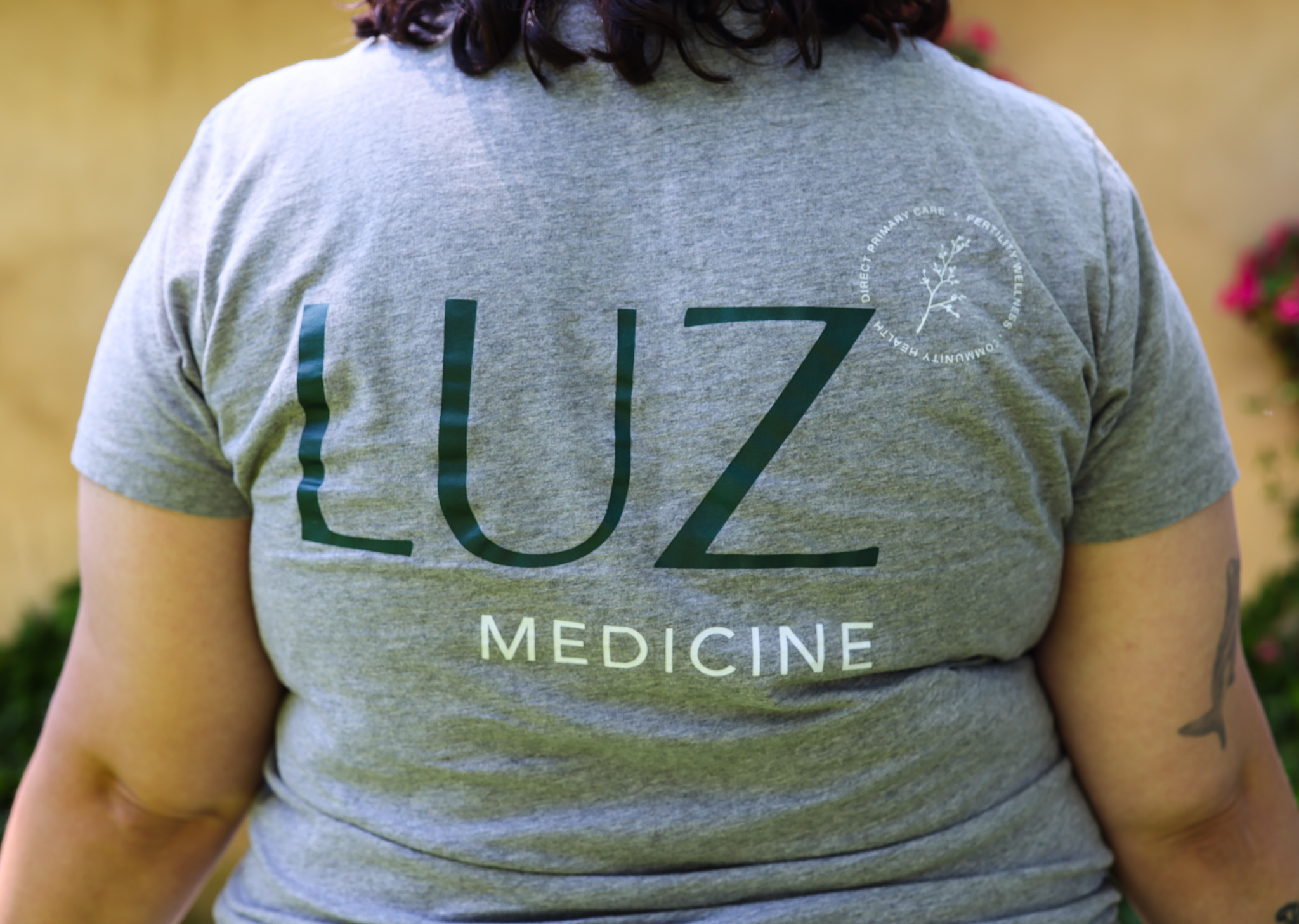Luz Tee