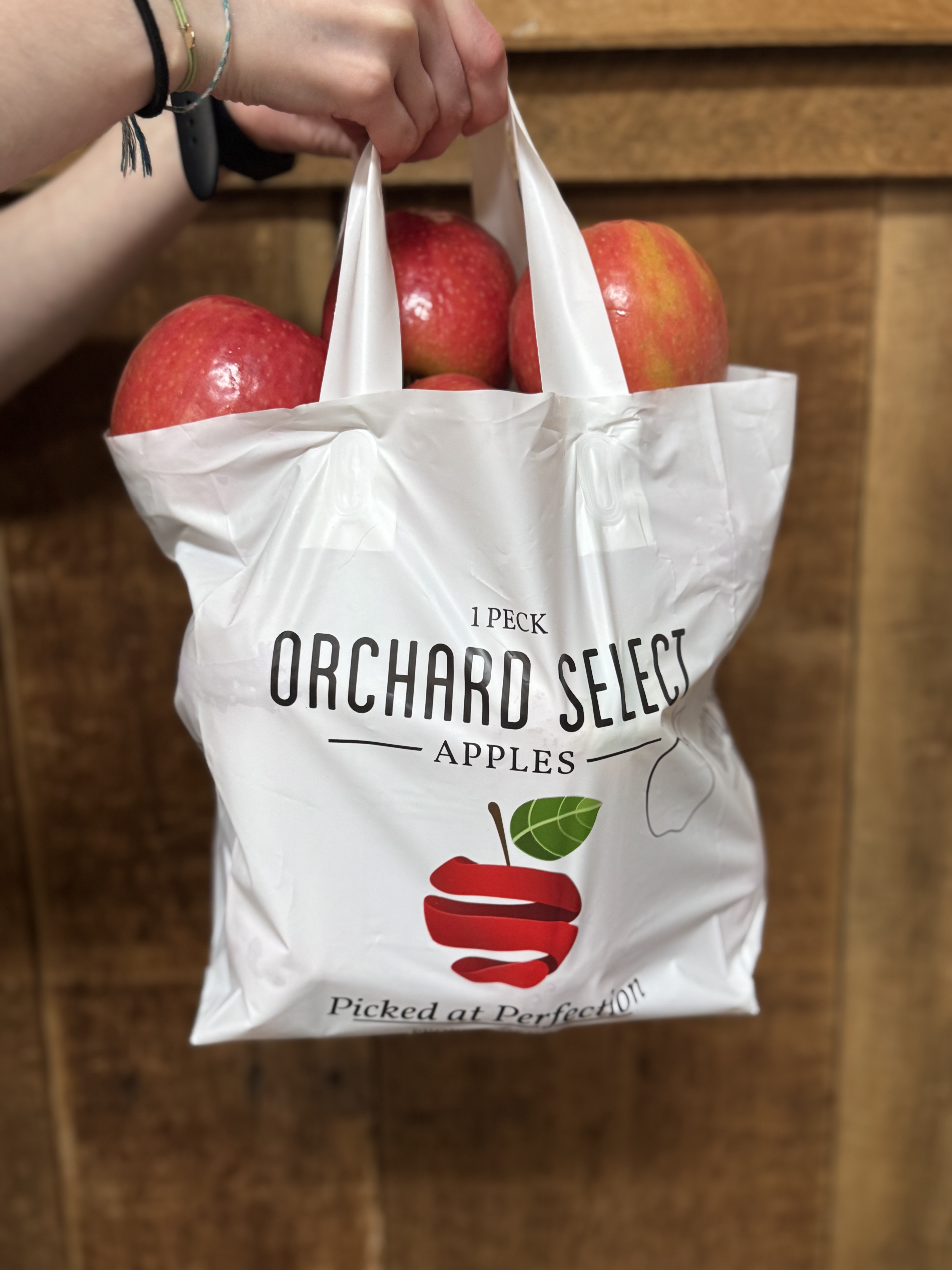 Apples - 1/2 peck bag