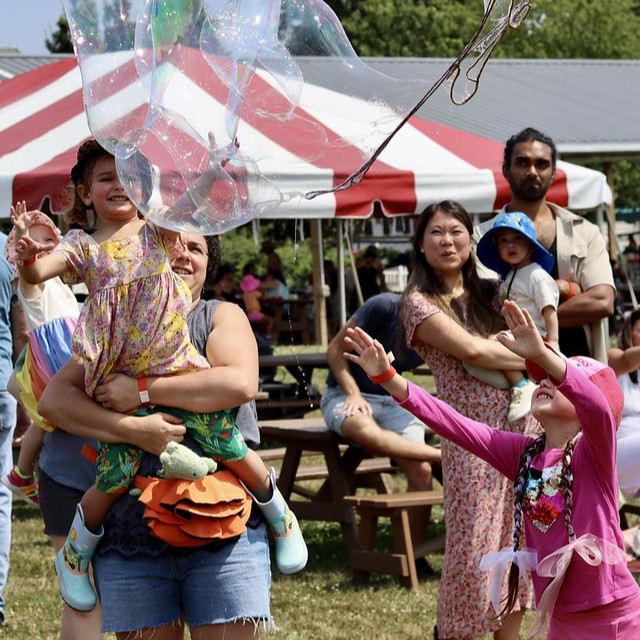 Bubble show at Terhune Orchards Summer Fest